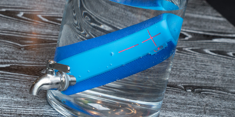 Illustration for article titled UE Boom 2: The Best Bluetooth Speaker Is Now Waterproof for the Same Price